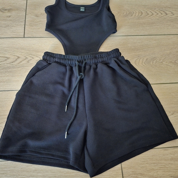 Top - Picture 7 of 9